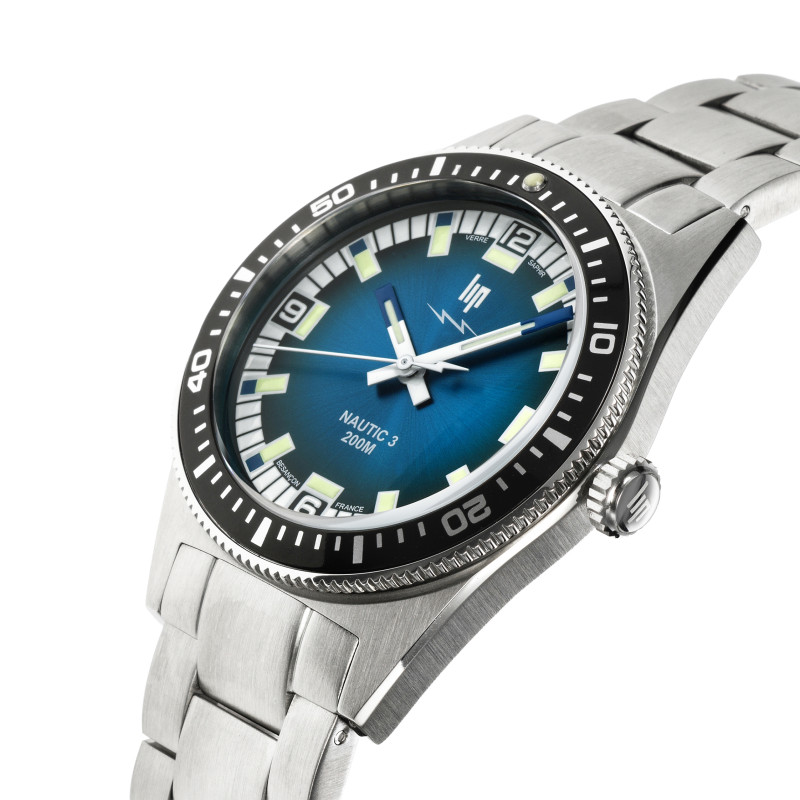 Montre LIP Nautic 3 Quartz 200 M 39 MM 671863 3 Montre LIP Nautic 3 Quartz 200 M 39 MM 671863