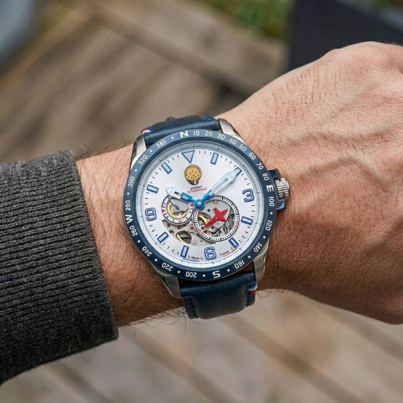 Montre PATROUILLE DE FRANCE Athos 6 668153 2 Montre PATROUILLE DE FRANCE Athos 6 668153